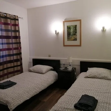 לינה וארוחת בוקר Chambres Du Moustier *
