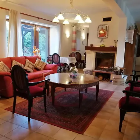Chambres Du Moustier לינה וארוחת בוקר *